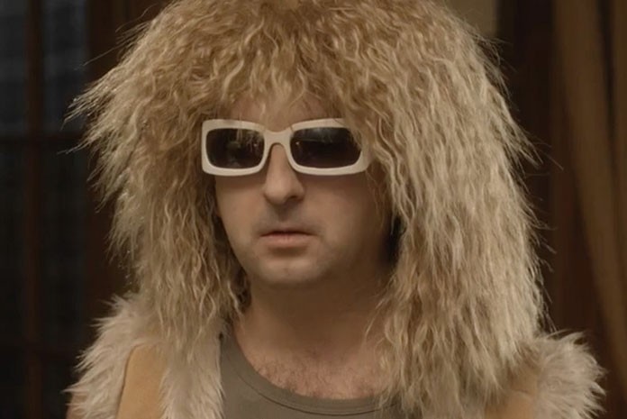 capture-pub-cetelem-sosie-michel-polnareff Capture d'écran de la publicité Cetelem avec le